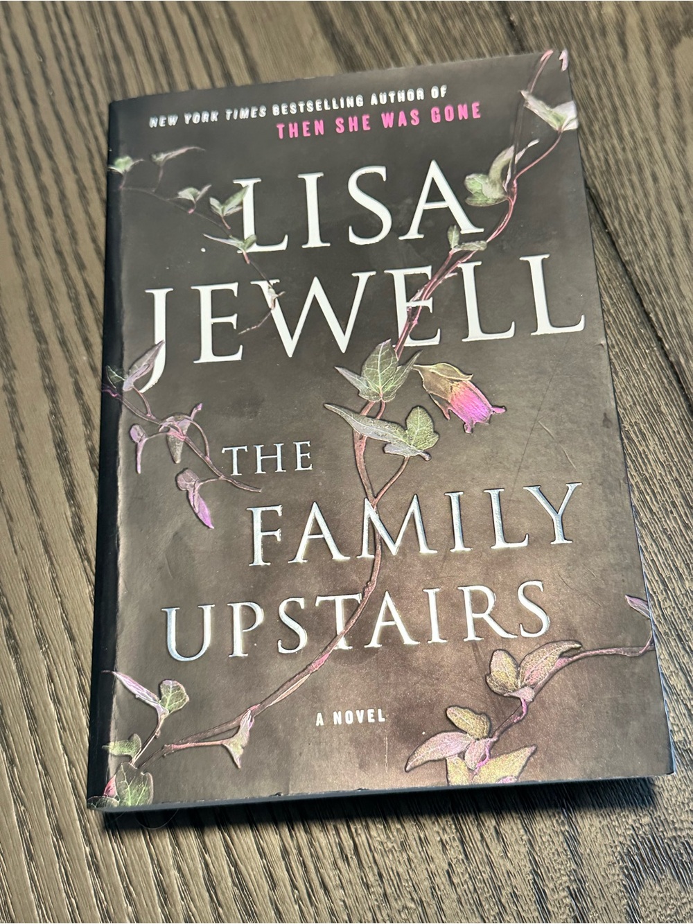 📚4 for $25 📚 - The Family Upstairs by Lisa Jewell